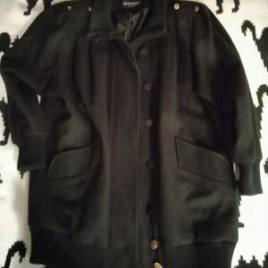 Elegant Black Women's Puffer Jacket